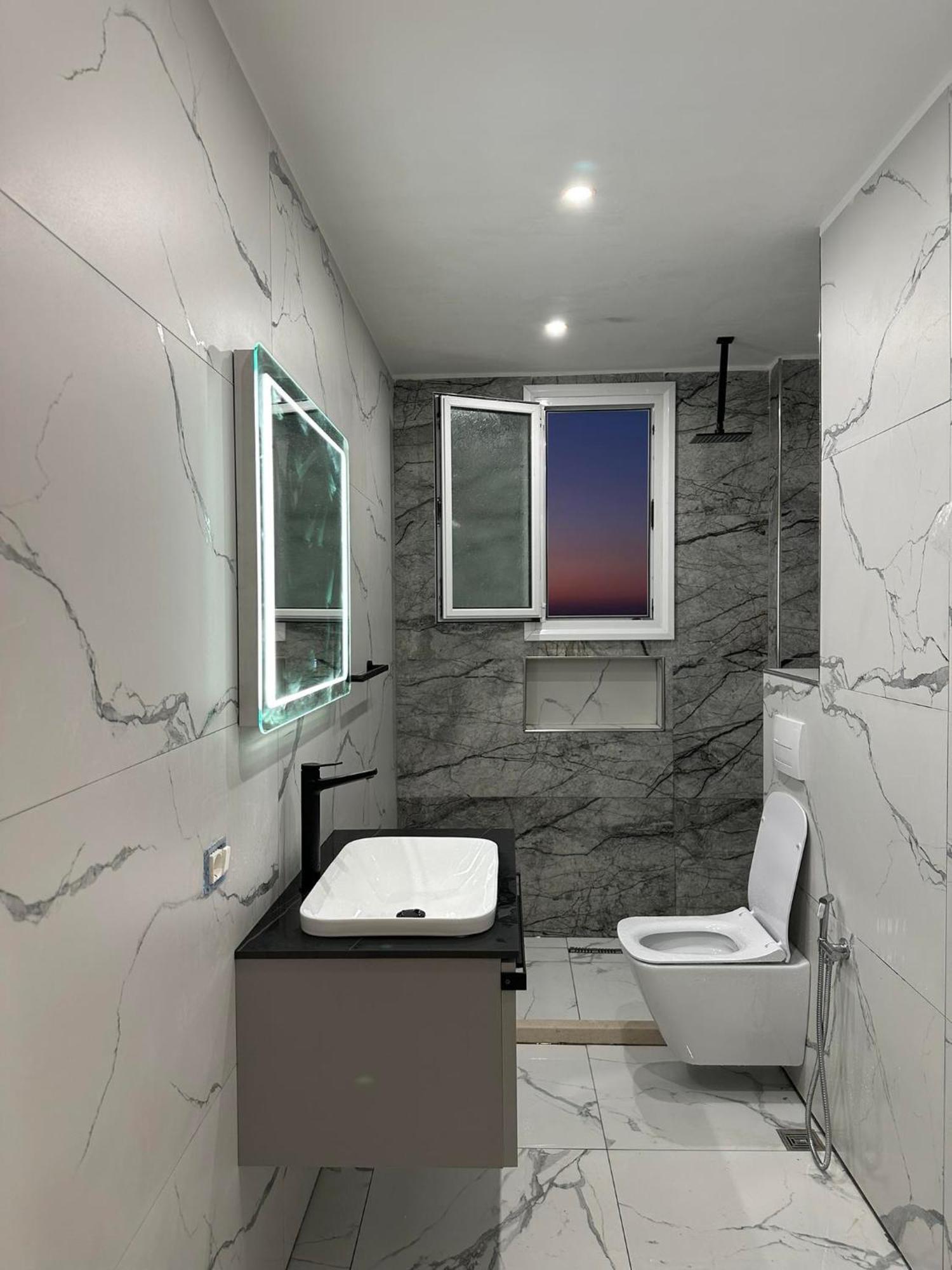 Sea View Apartment Luxury Vlorë Exterior foto